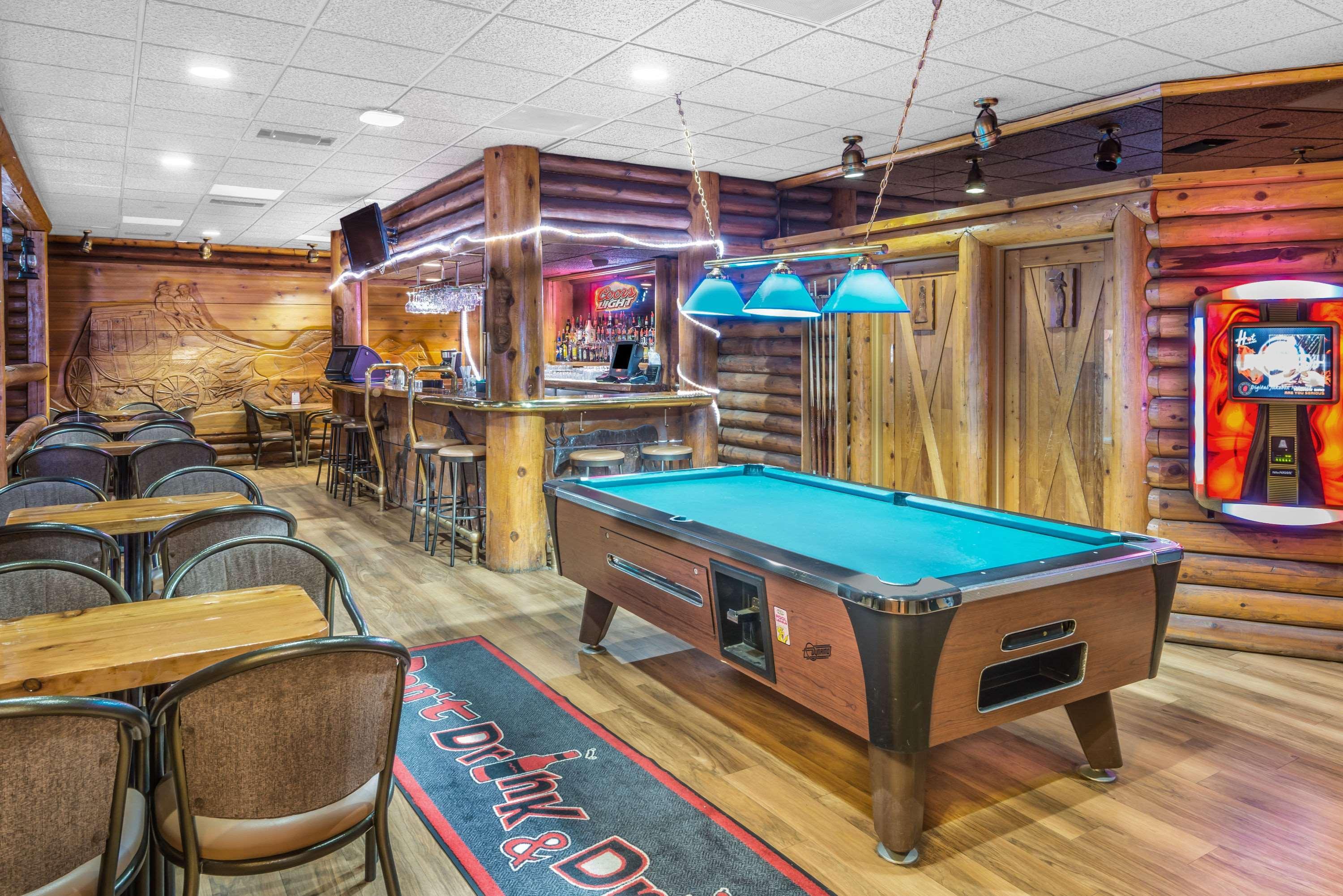 Super 8 By Wyndham Innisfail Zewnętrze zdjęcie